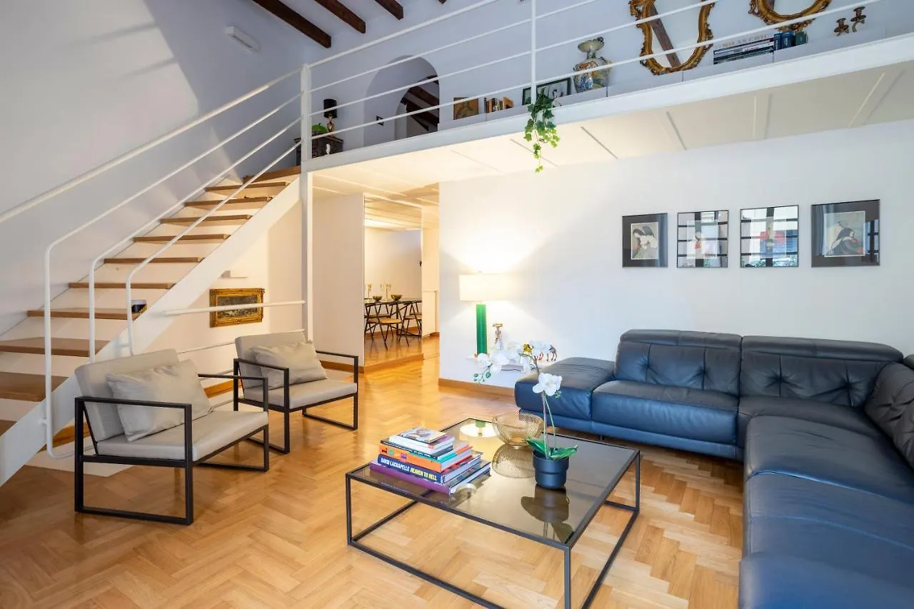Ferienwohnung Duomo 15 Minuti A Piedi Luxury*Wifi*Netflx Mailand